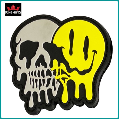 E018 - Skull PVC patch with velcro hook backing