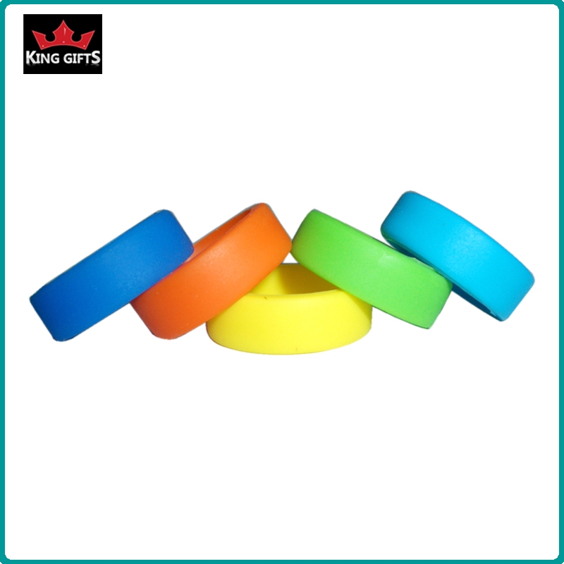 H029- Custom silicone thumb ring